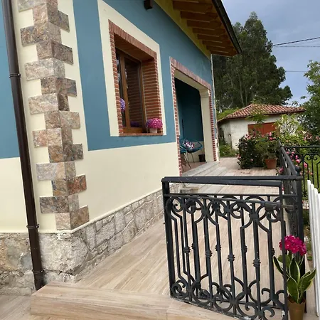 Casa De Rosa Vakantiehuis Llanes