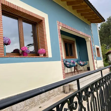 Casa De Rosa Llanes